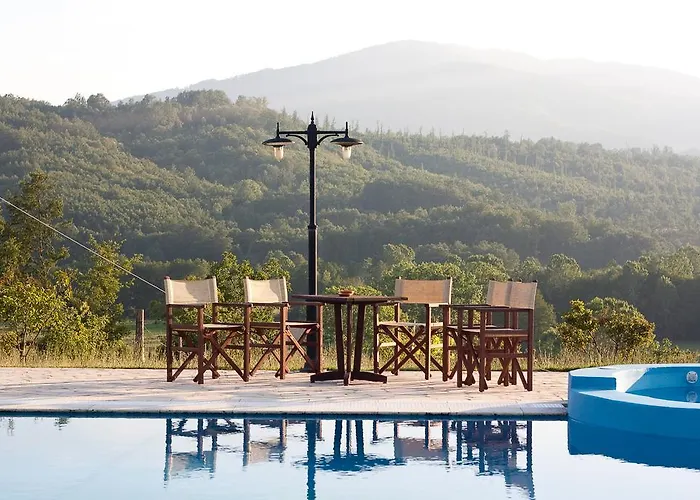 乡村民宿 玻璃杯中的玫瑰乡村民宿 Soveria Mannelli