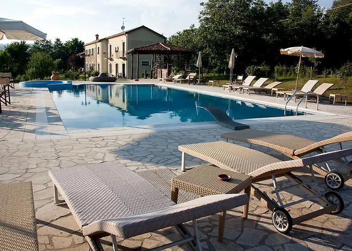 玻璃杯中的玫瑰乡村民宿 乡村民宿