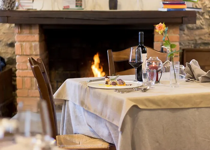 乡村民宿 玻璃杯中的玫瑰乡村民宿 Soveria Mannelli