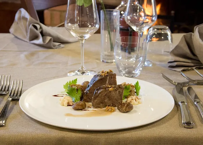 玻璃杯中的玫瑰乡村民宿 *